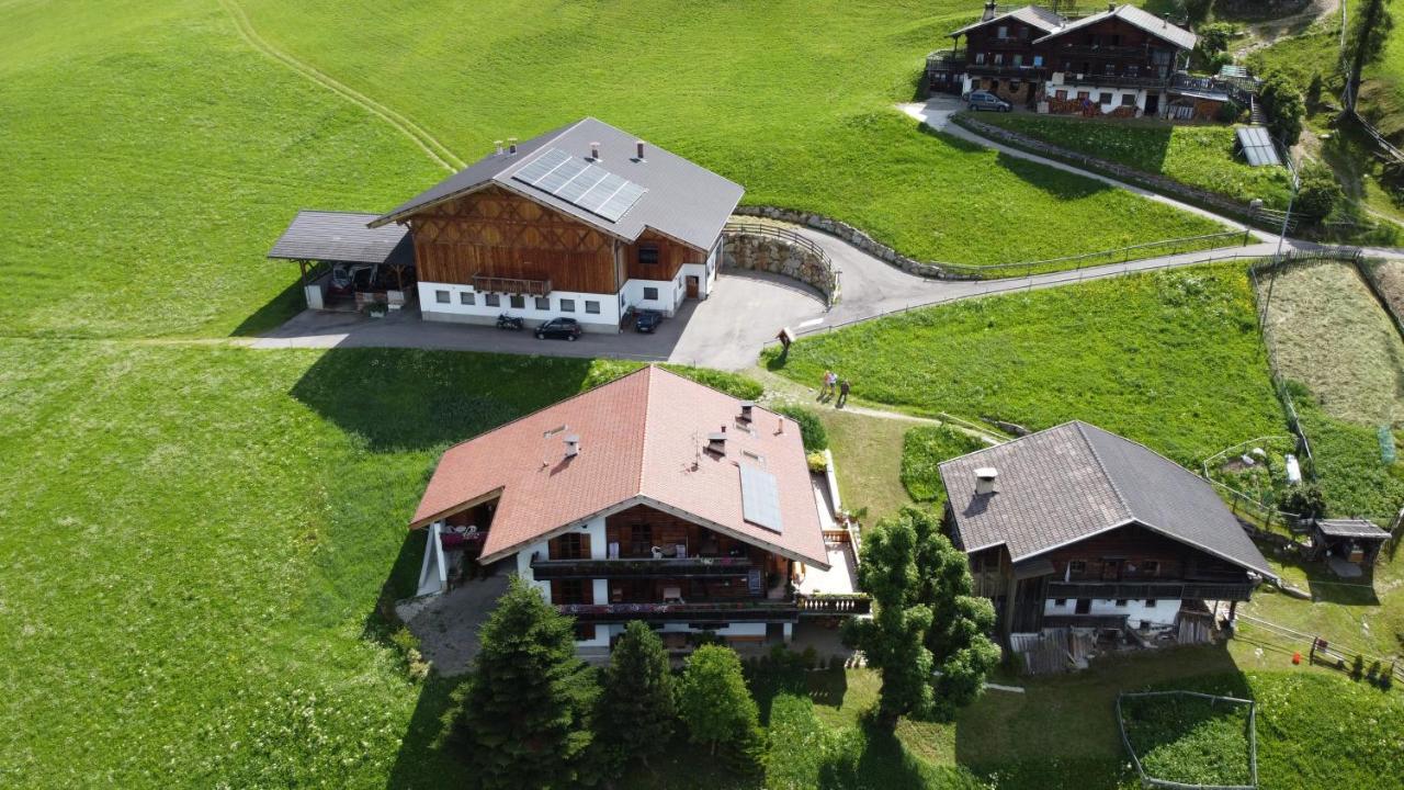 Portnerhof Auf Oberkirn Apartment Schenna Exterior photo