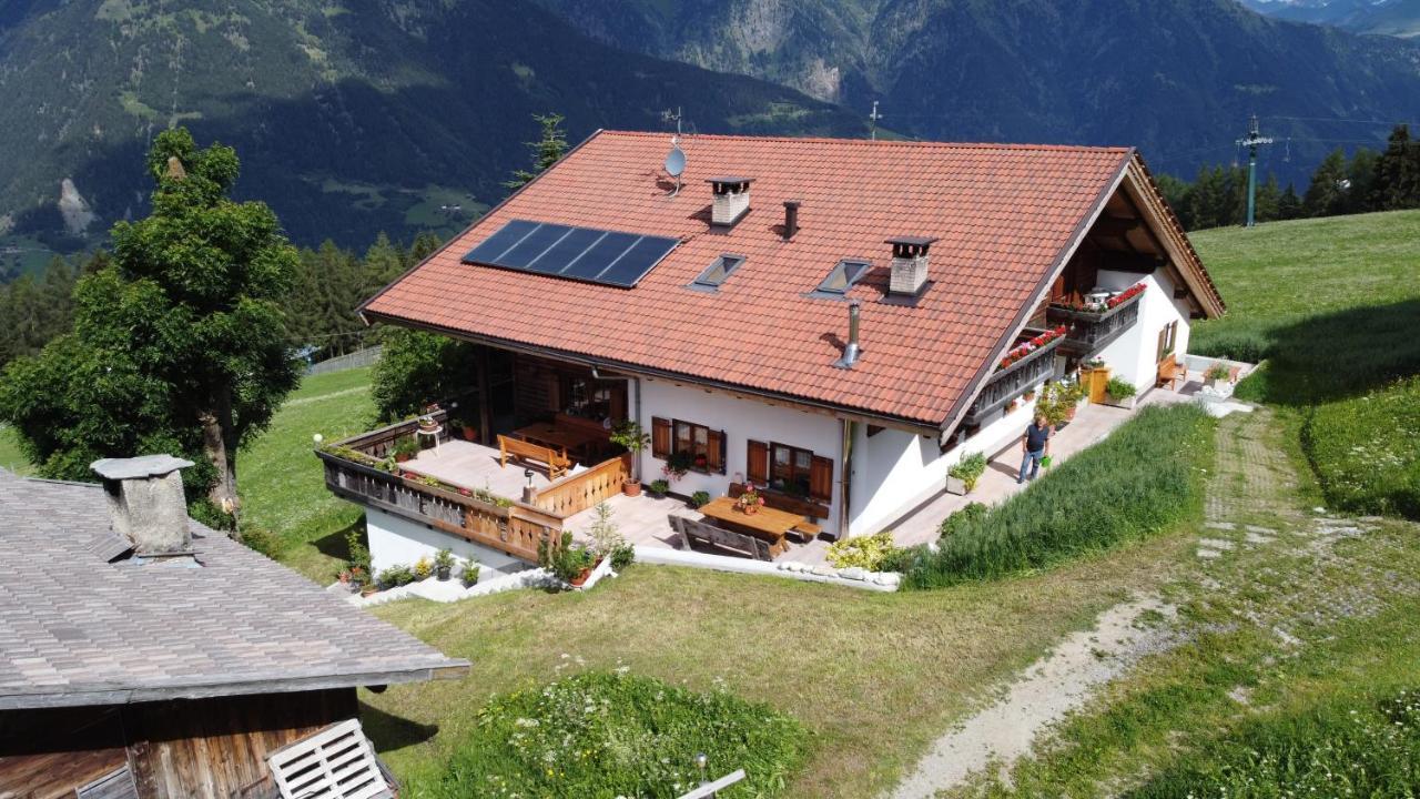 Portnerhof Auf Oberkirn Apartment Schenna Exterior photo